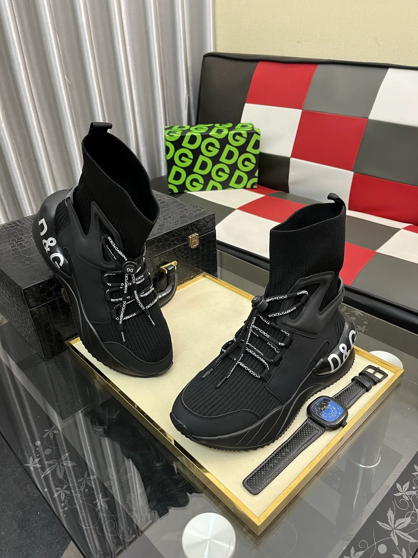 Men's men's shoes💰420⌚️⌚️New DG Dolce & Gabbana high-end couple's sports and casual shoes, imported cowhide, multiple material splicing design➕Imported cowhide lining, cowhide feet➕original TPR elastic outsole. Size: 35-46